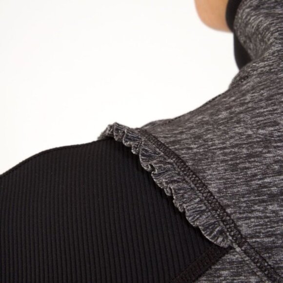 Lululemon Run Your Heart Out Pullover (First Release) Heathered Black - Picture 6 of 16